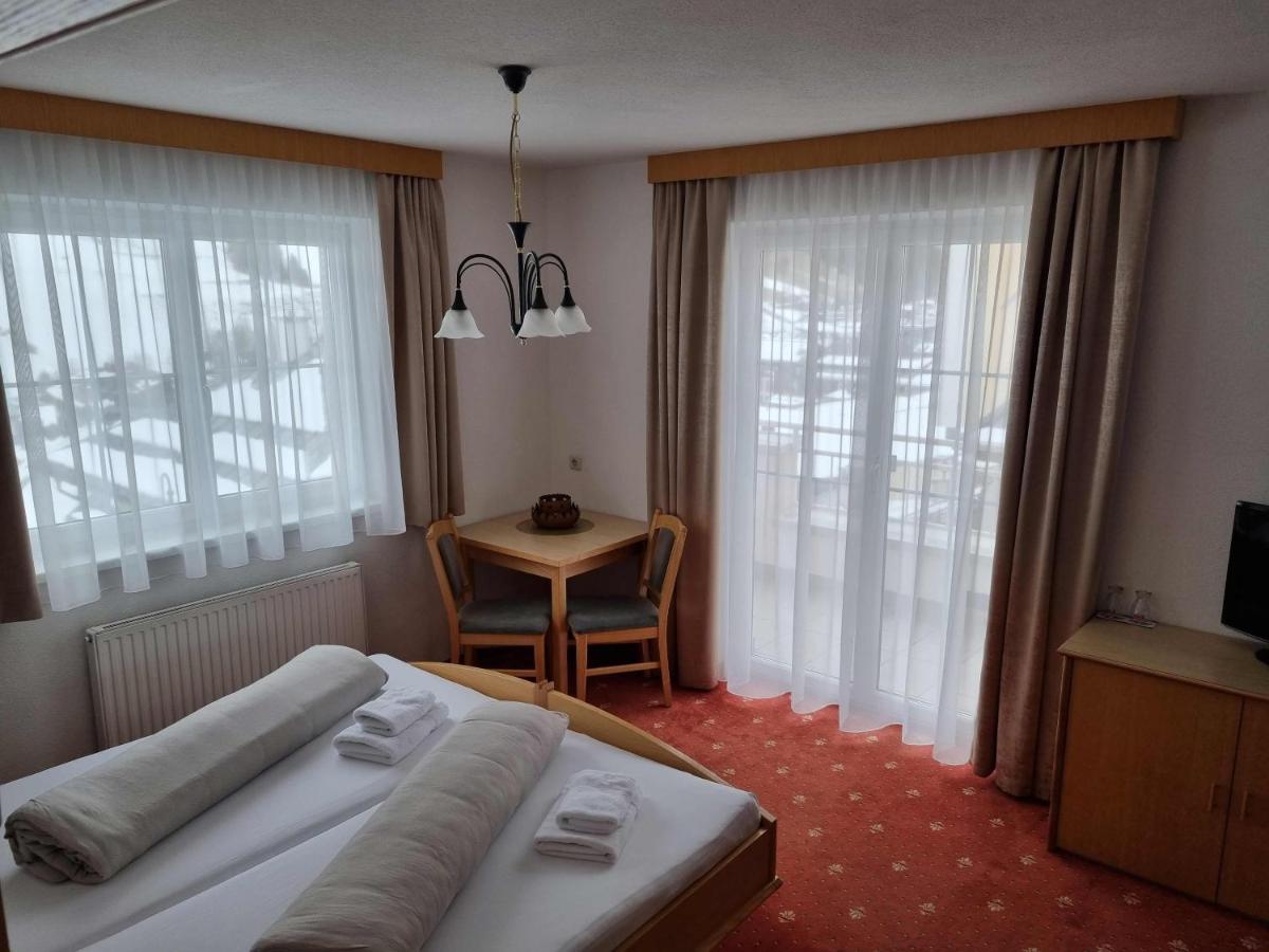 Hotel Garni Corinna Ischgl Exterior foto